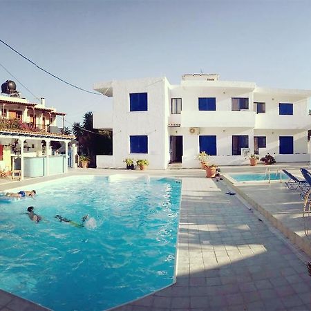 Helios Hotel Agia Marina  Екстер'єр фото